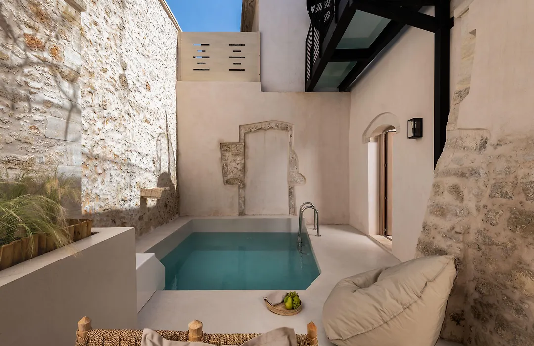 Sutor Chic Manor-1