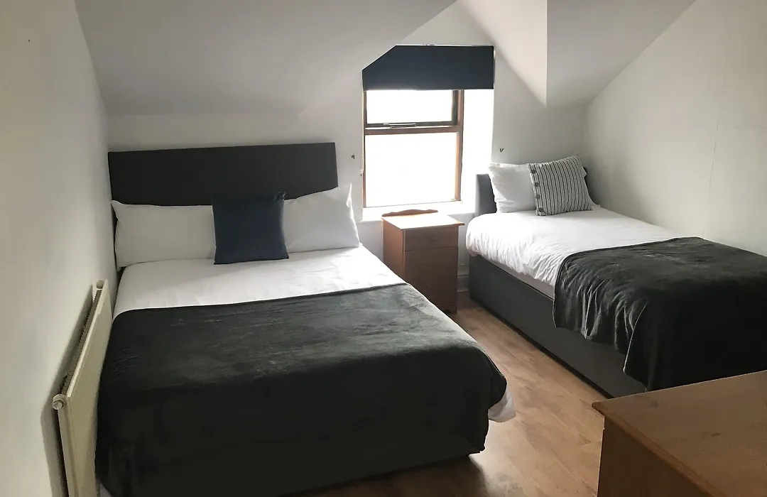 Rolling Wave Guesthouse-1