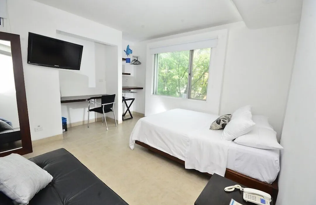 Hotel Mediterraneo-1