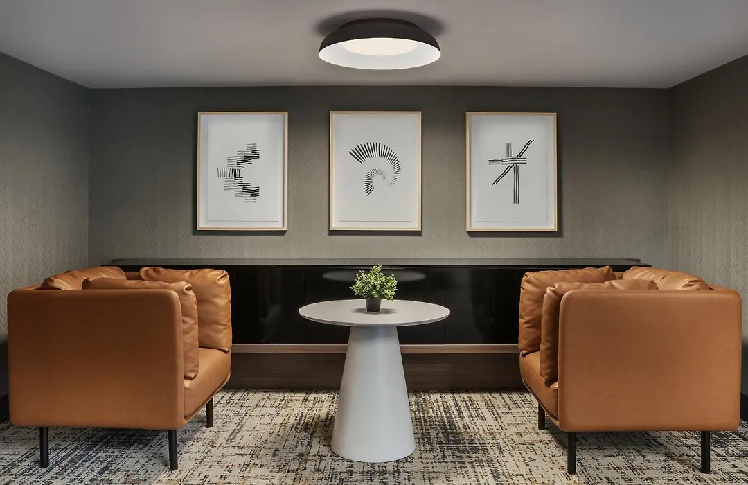 Holiday Inn Oakville Centre By Ihg-1