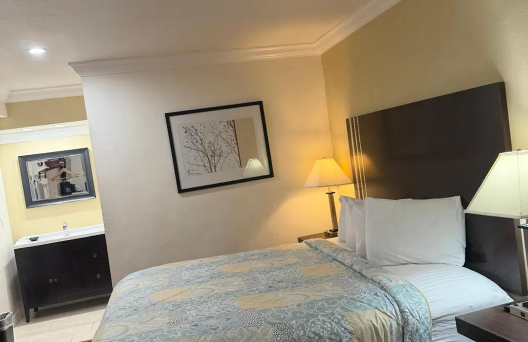 Lombard Plaza Motel-1