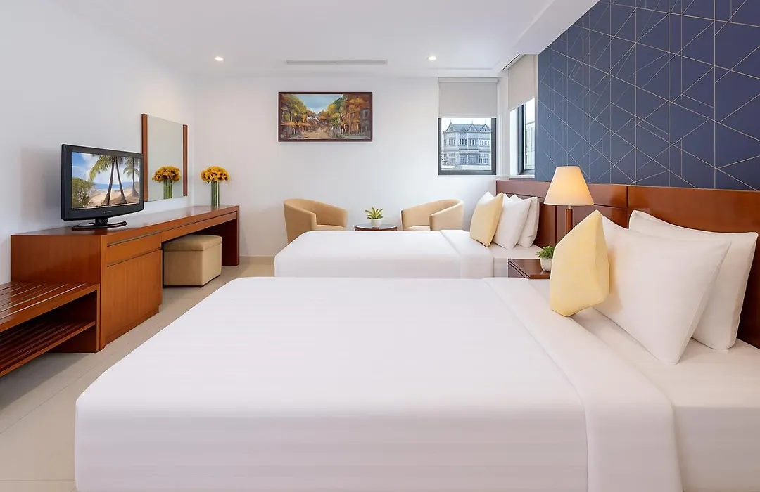 White Lotus Hotel Saigon-1