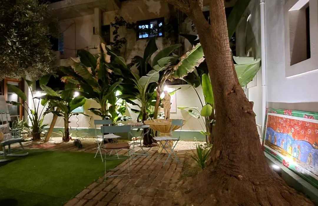 Tree Of Life Art Hotel-1