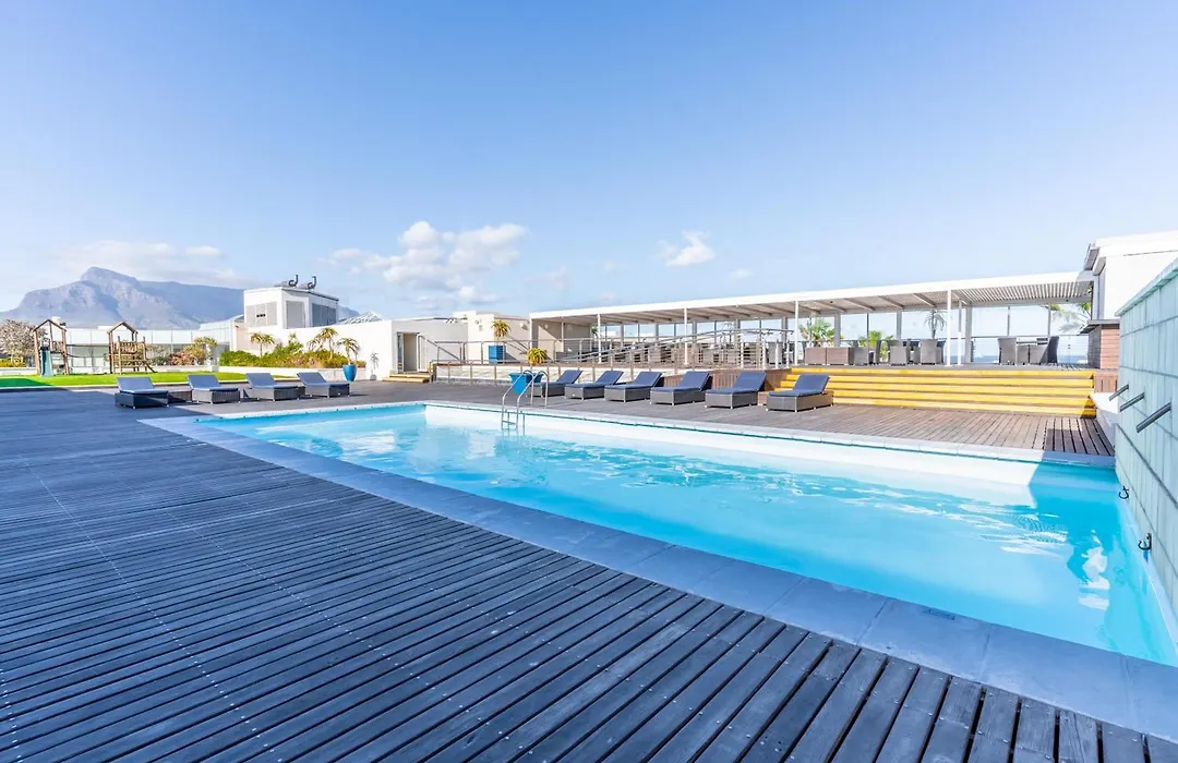 Lagoon Beach Hotel Apartments-1