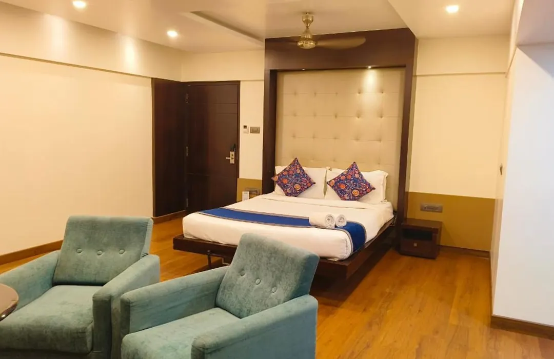 Hotel Le Grande - Mumbai International Airport-1