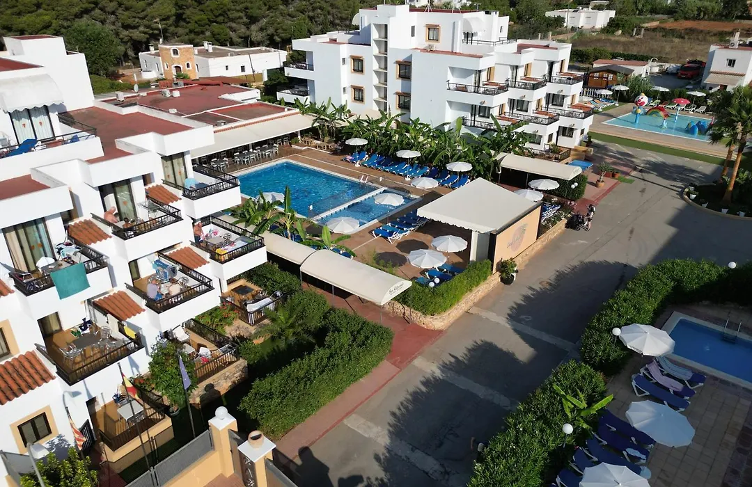 Invisa Aparthotel Casa Luis-1