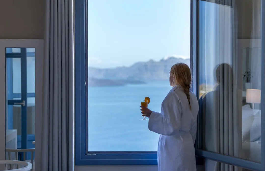 Acroterra Rosa Luxury Suites&Spa-1