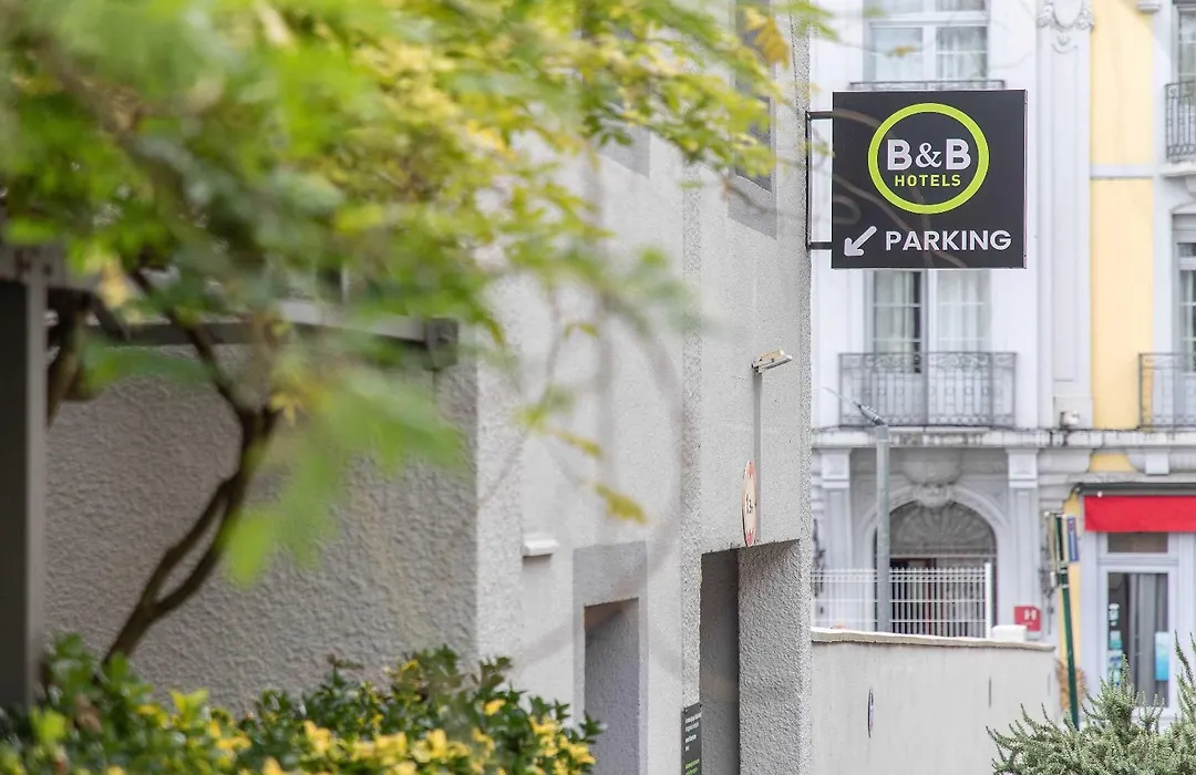 B&B Hotel Lourdes Centre Gare 3 Etoiles-1