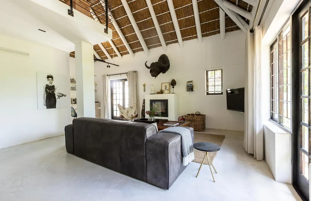 Africa Lodge-1