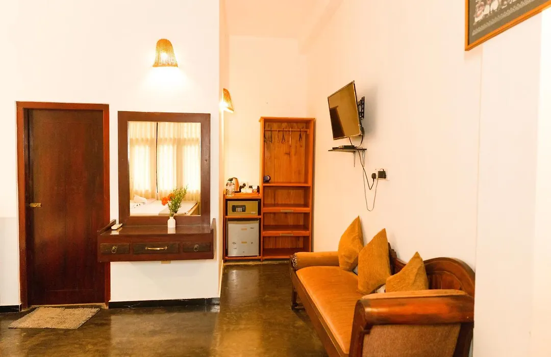 Hotel Bay Watch Unawatuna-1