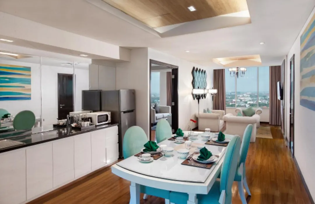 The Alana Hotel & Convention Center Solo By Aston-1