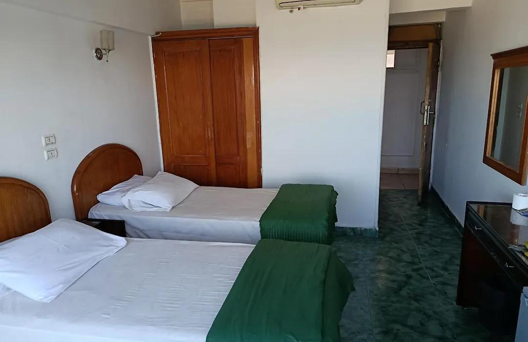 Cleopatra Family Residents مصريين فقط Egyptians Only-1