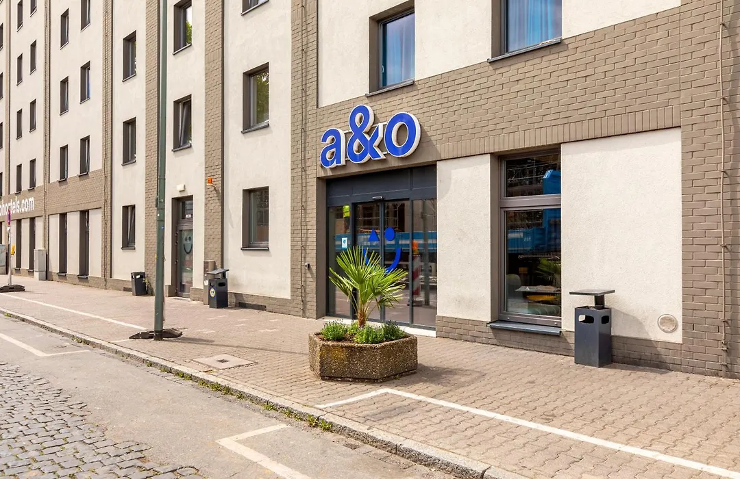 A&O Frankfurt Ostend-1