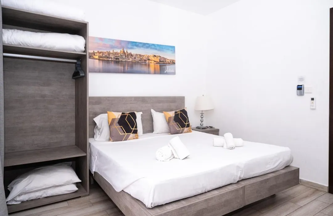 Napoli Suites Studios Aparthotel-1