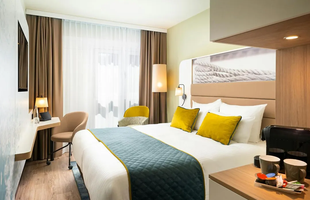 Leonardo Hotel Hamburg Altona-1