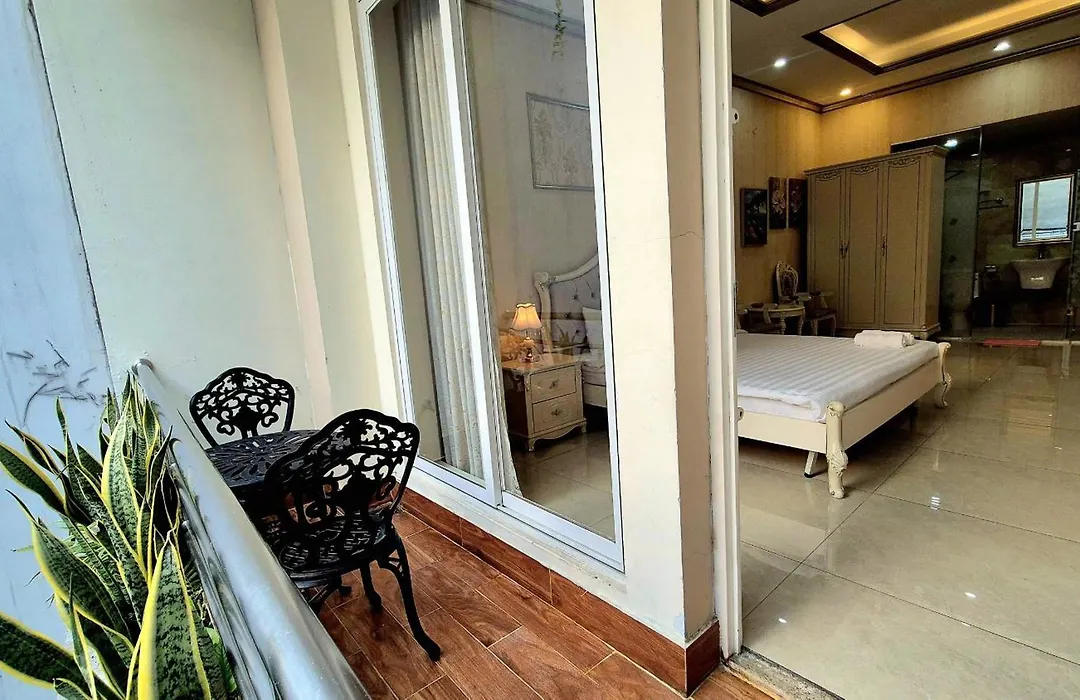 F F House Homestay-1