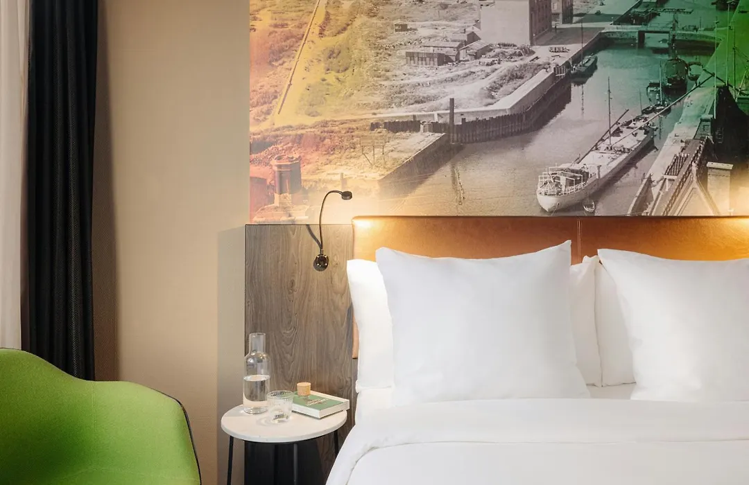 Leonardo Hotel Rotterdam Savoy-1