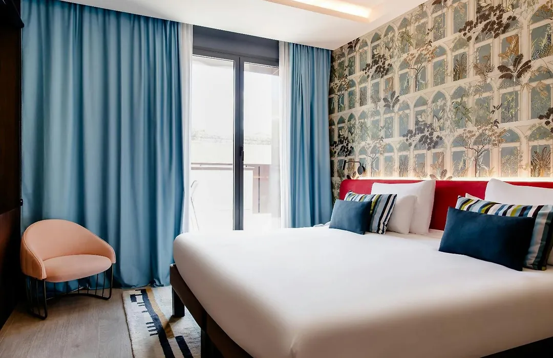 Motel One Madrid-Plaza De Espana-1
