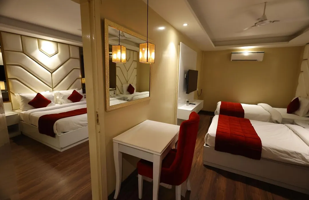 Hotel Ramhan Palace-1