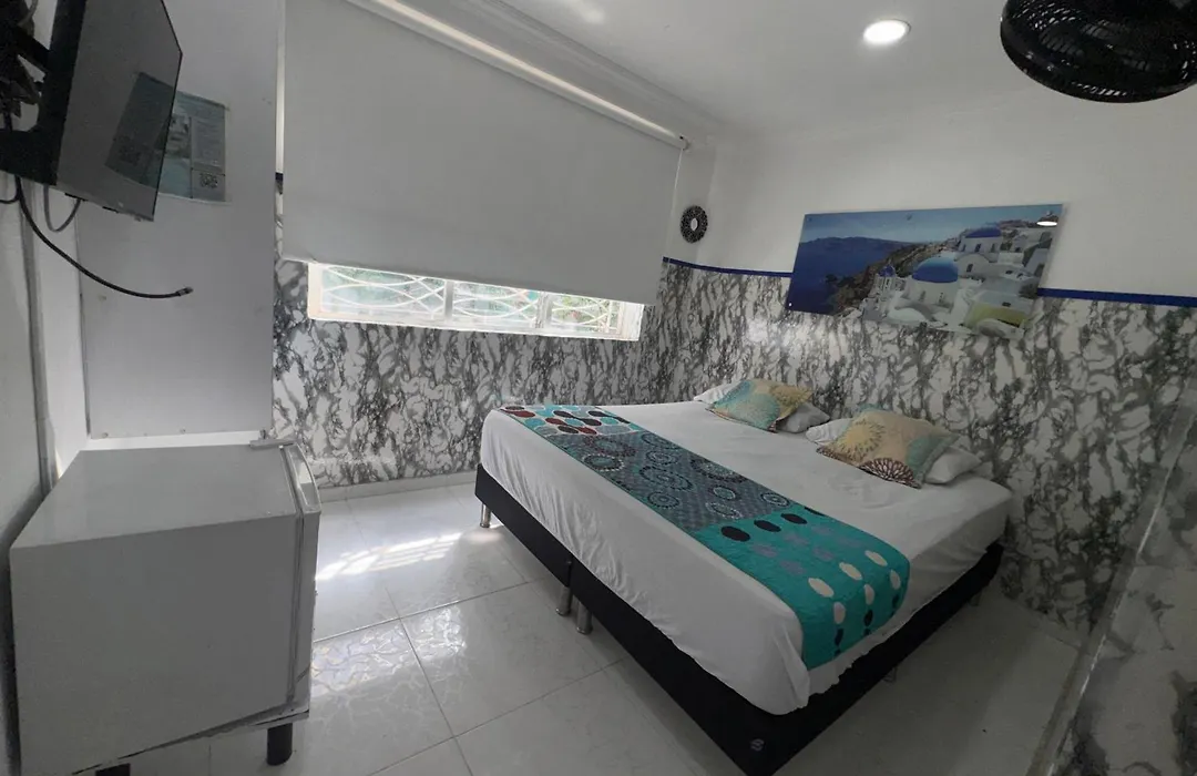 Casa Hotel Manco Mora-1