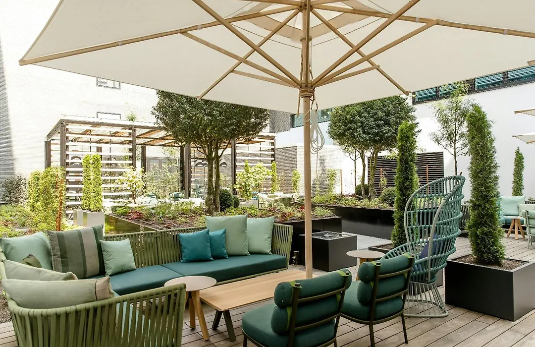 Motel One Stuttgart-Hauptbahnhof-1