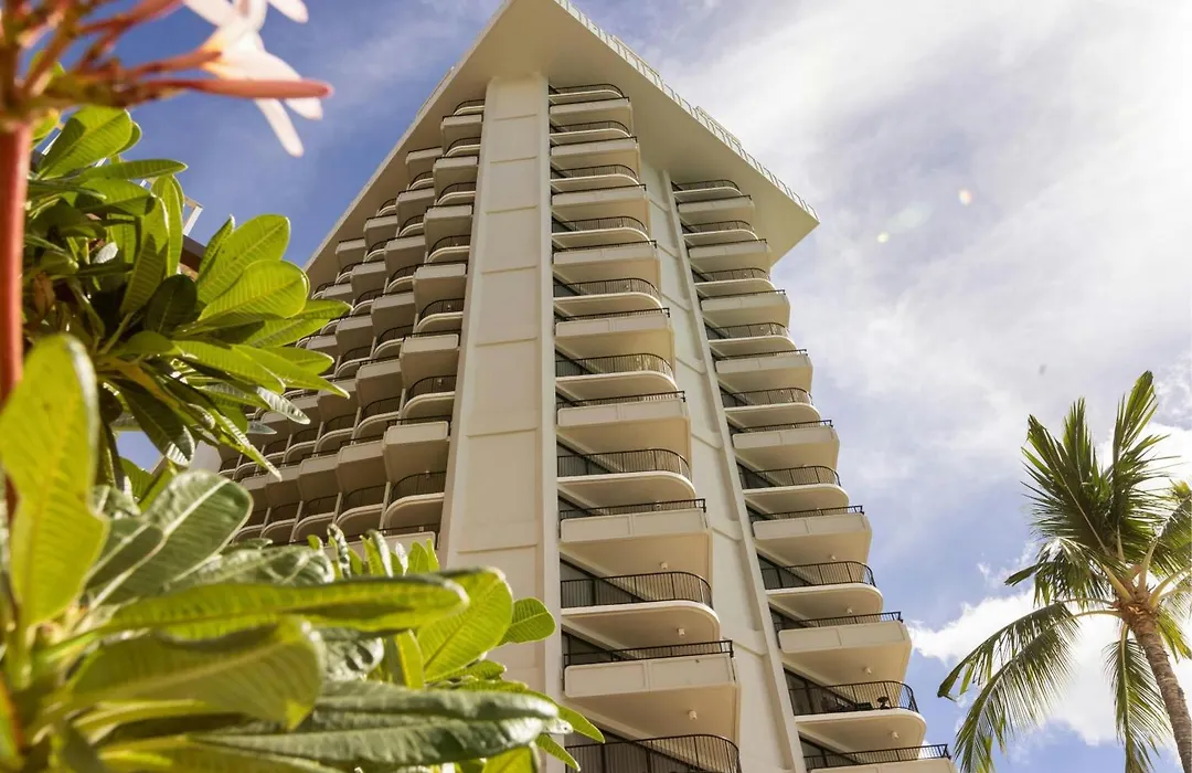 Moana Surfrider, A Westin Resort & Spa, Waikiki Beach-1