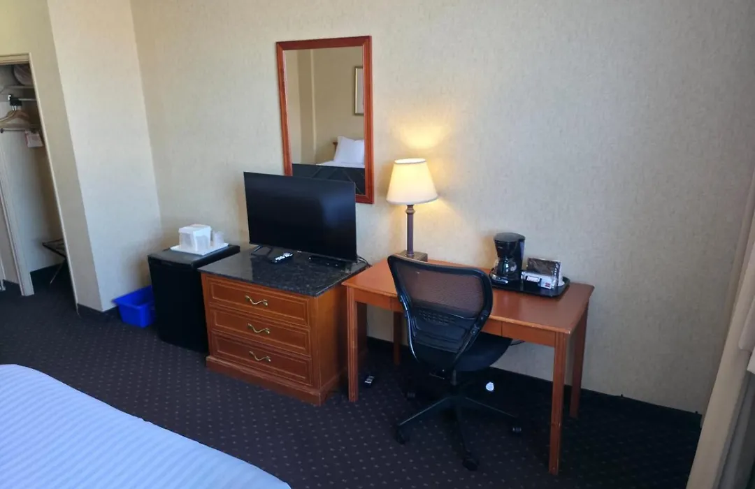 Clarion Hotel-1