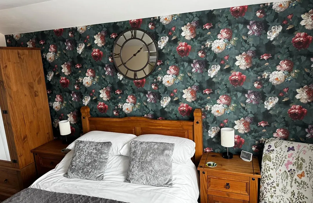 Willows Guest House-1