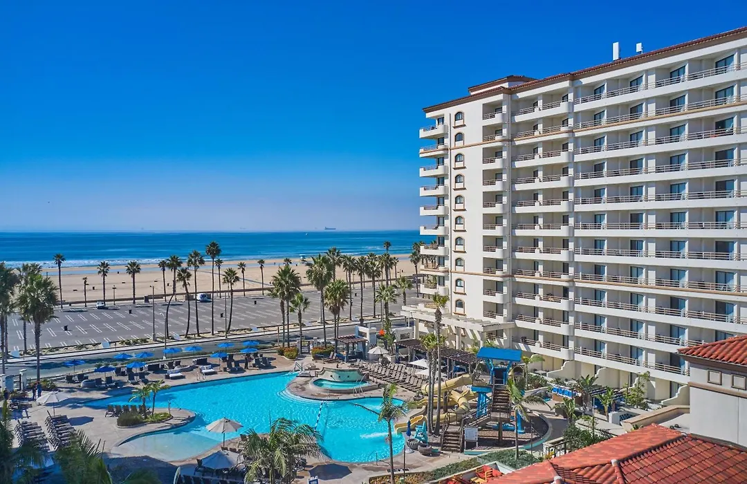 The Waterfront Beach Resort, A Hilton Hotel-1