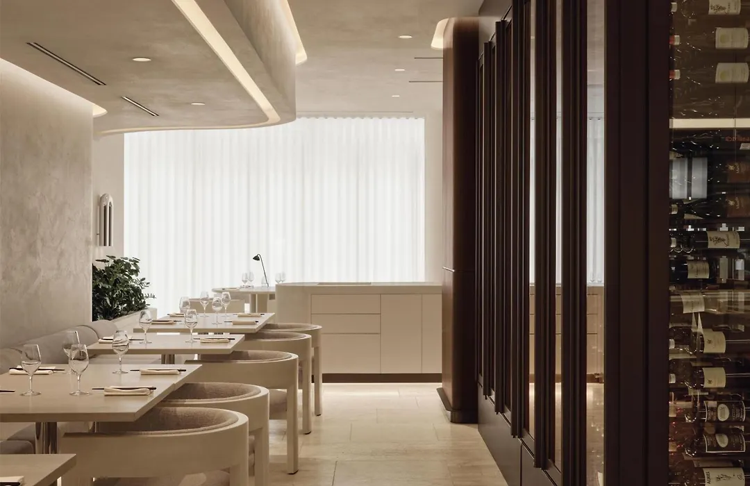 Vogue Hotel Montreal Downtown, Curio Collection By Hilton-1