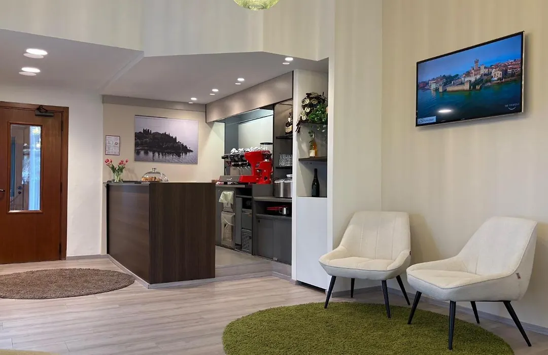 Hotel Bel Sito Peschiera - Be Happy Hotels-1