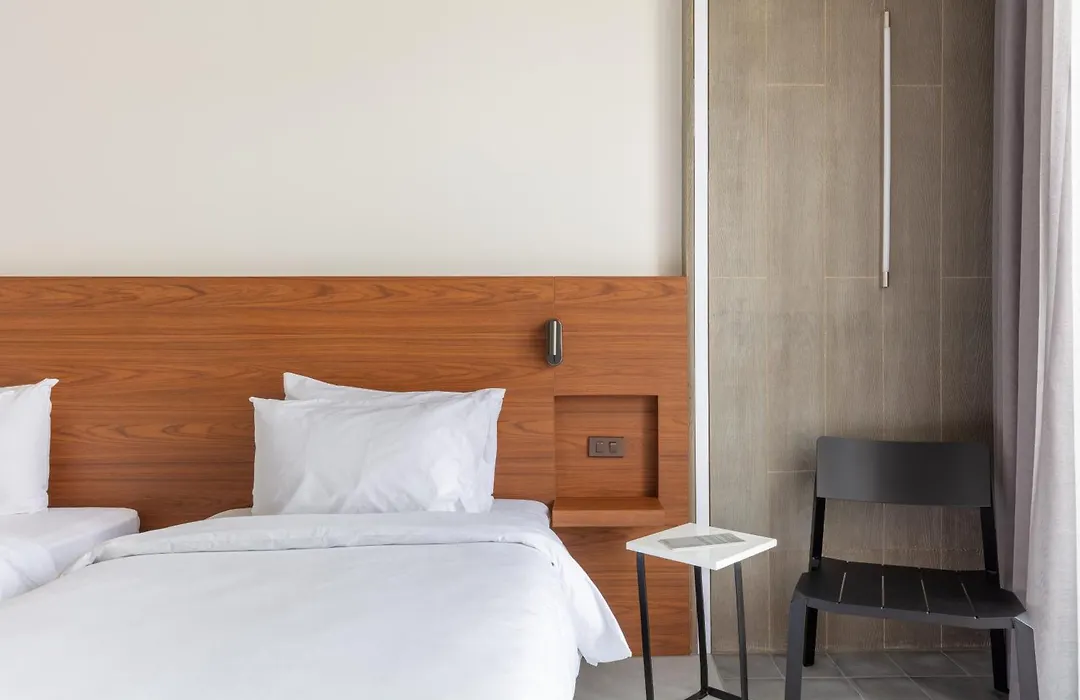 Reno Hotel-1