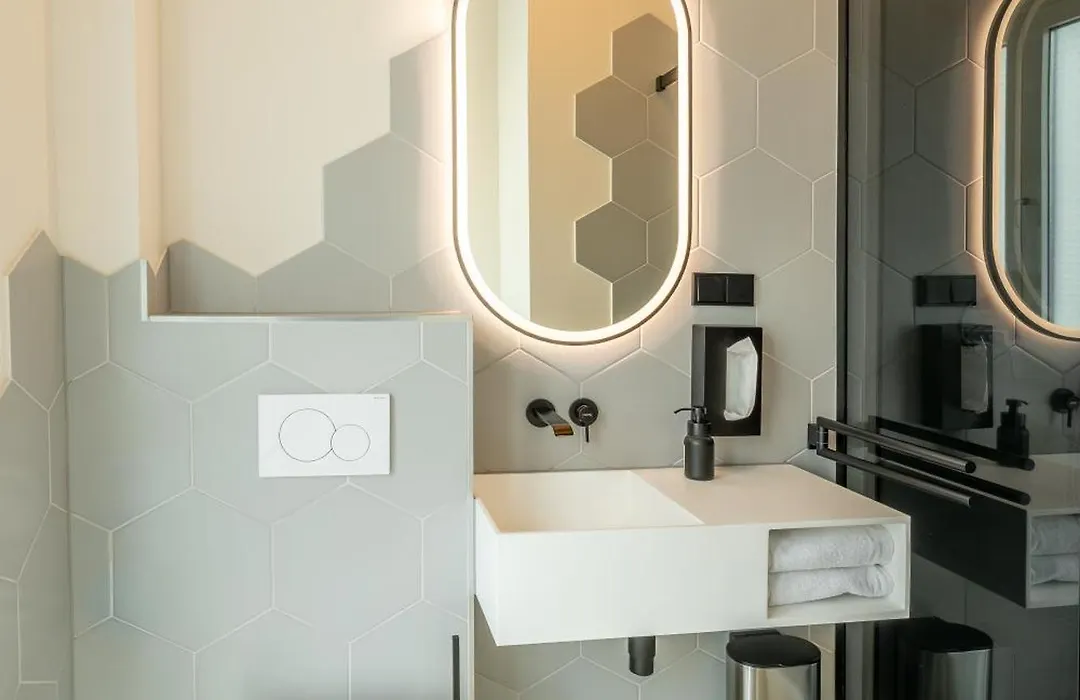 Midi Inn Parkhotel Mitte-1