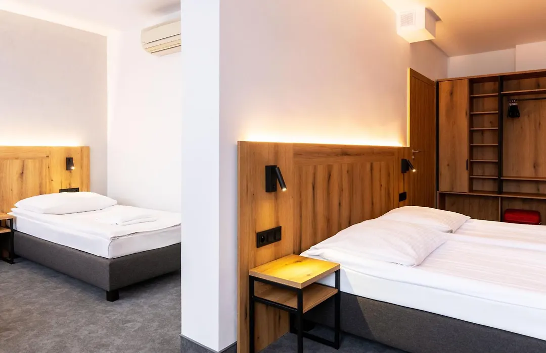 Hotel Zawisza-1
