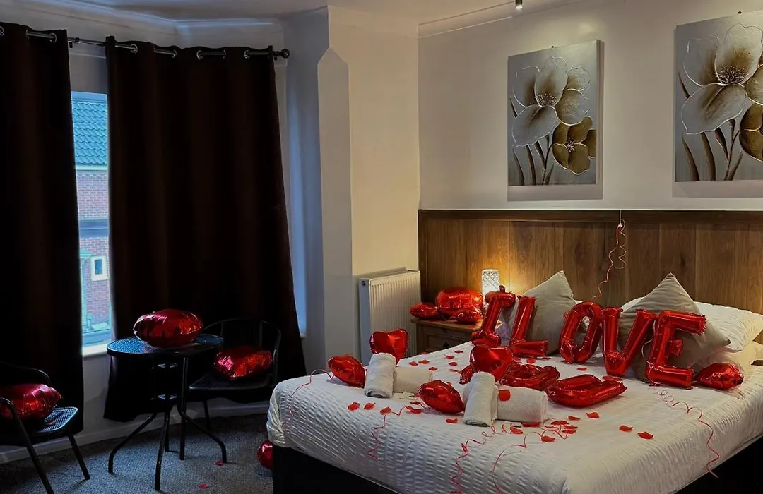 Riverside Hotel-1