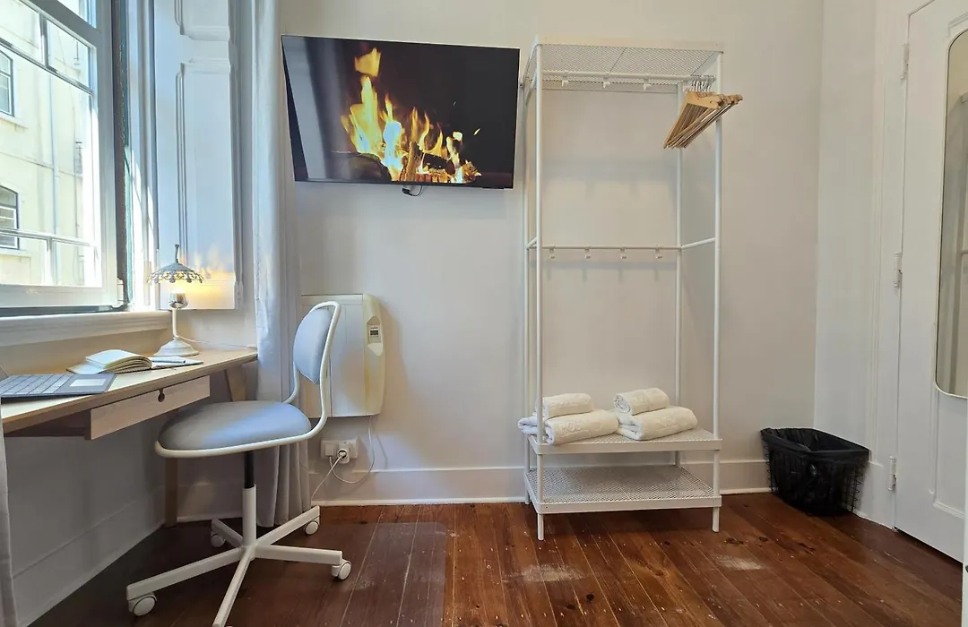Estrela Charming Rooms By Host-Point-1