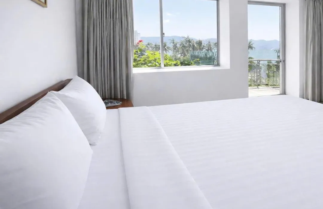 Y Linh Hotel-1