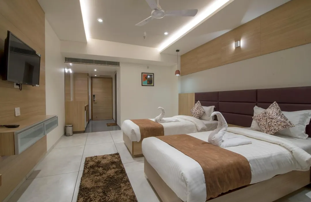 Hotel Silvera Grand-1