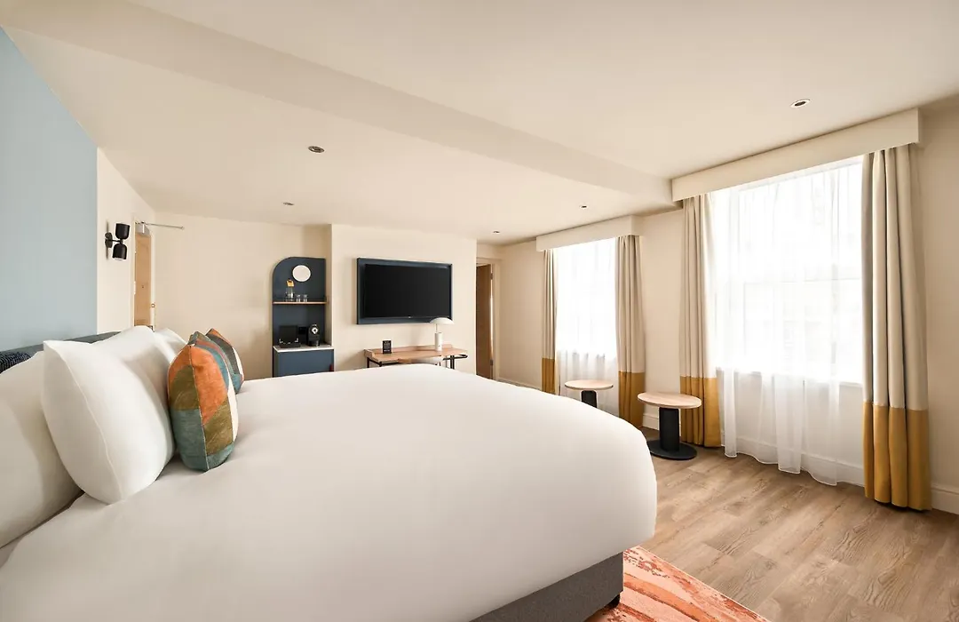 London Bloomsbury Square Hotel By Ihg-1