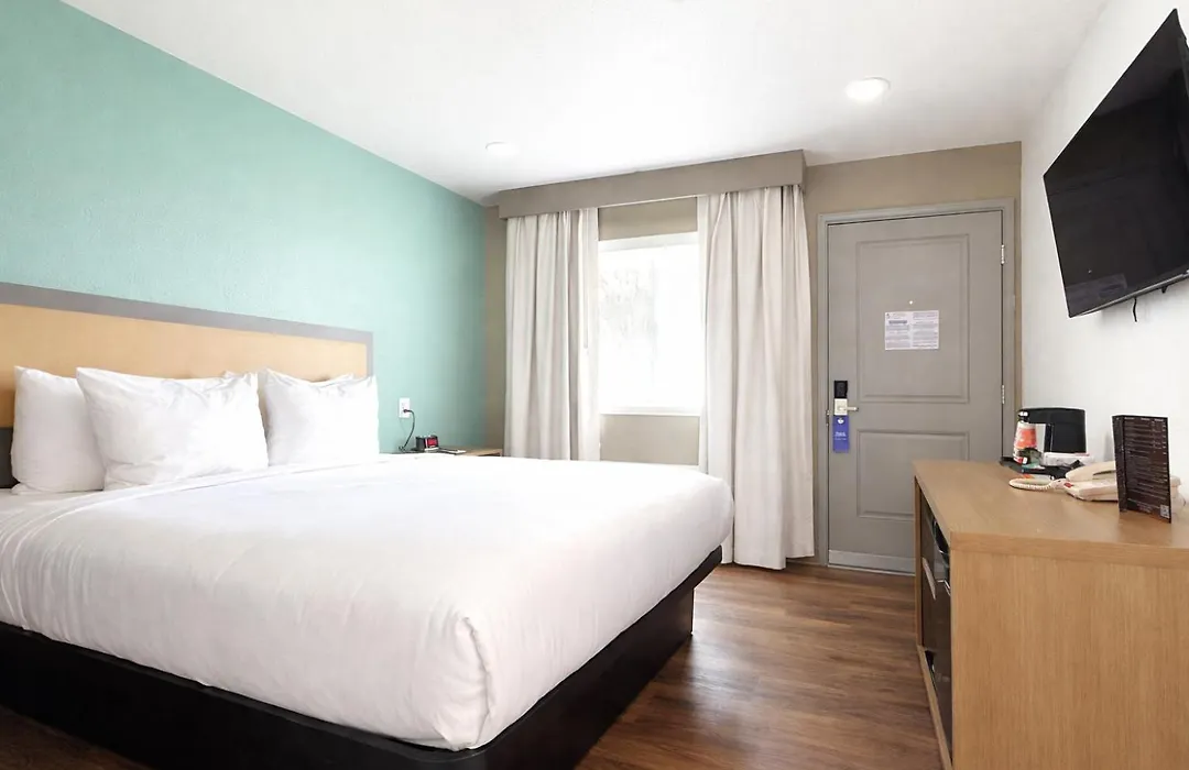 Comfort Inn Sea World Area-1