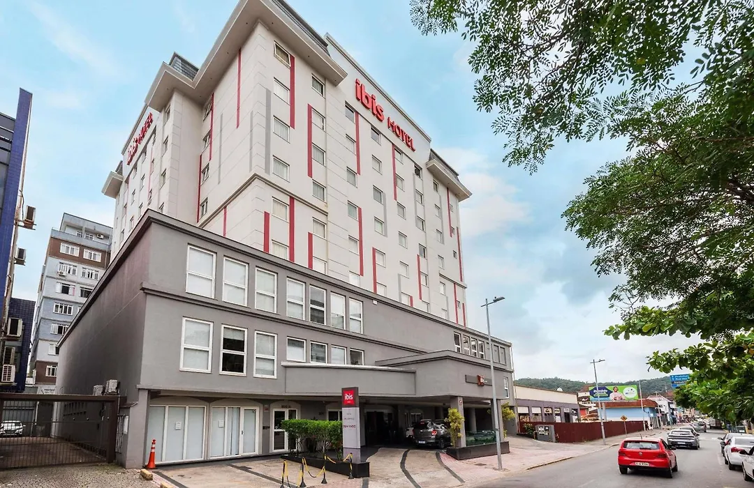 ibis Joinville-1