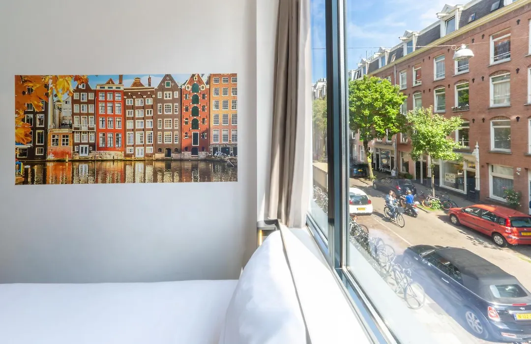 Easyhotel Amsterdam City Centre South-1