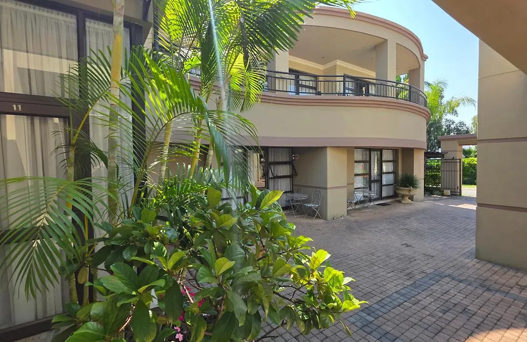 Casa Flora Guesthouse-1