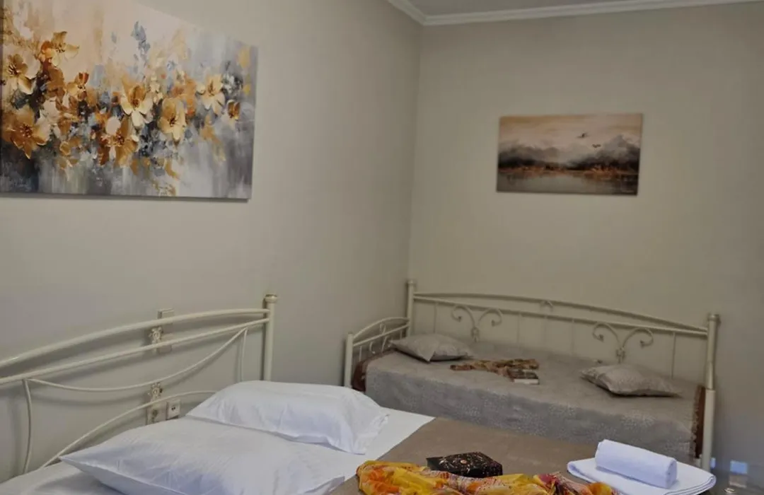 Sofia Margarita'S Rooms-1