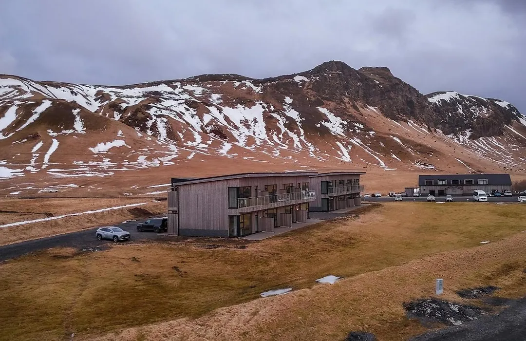 Black Beach Suites-1