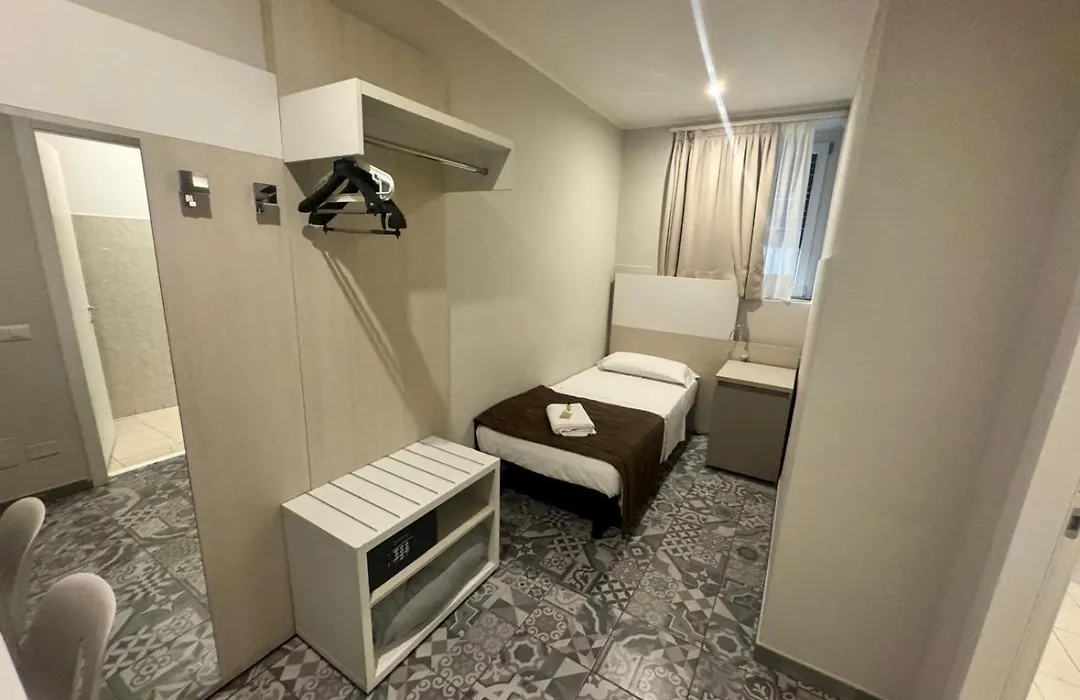 Hotel Vintage Milano Centrale-1