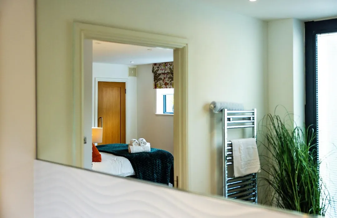 Beachcliff Hotel And Apartments-1