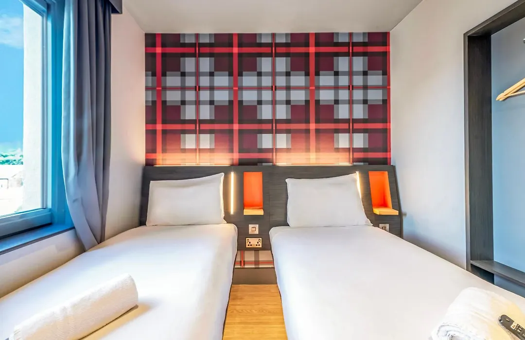 Easyhotel Dublin-1