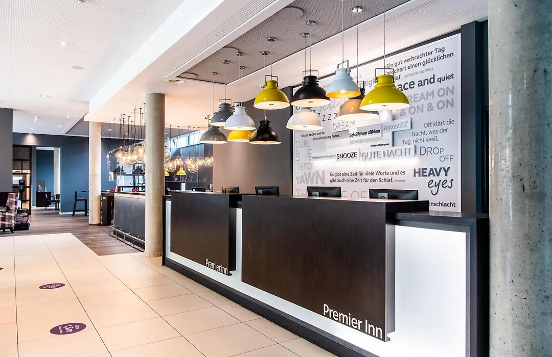 Premier Inn Hannover City University-1