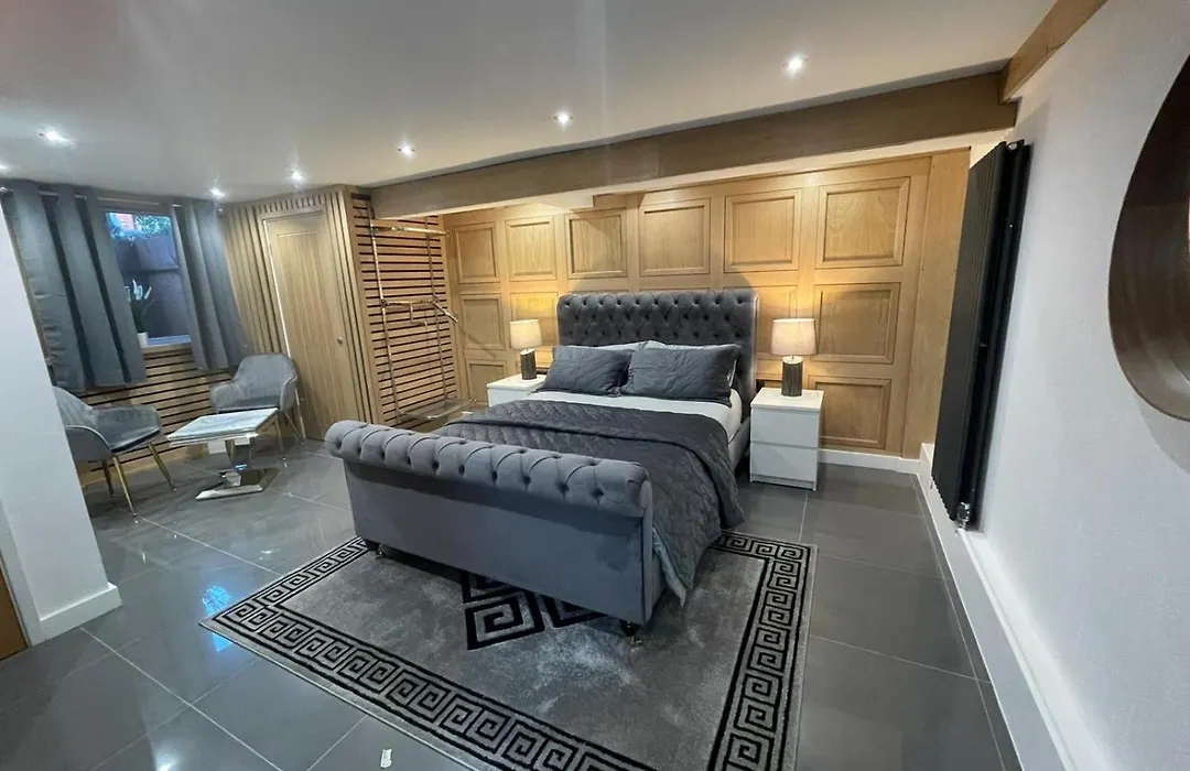 Hendham House - Near Etihad Stadium, Coop Live Arena, Ao Arena, Piccadilly Train Station & Manchester City Centre-1